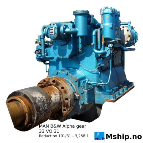 MAN B&W Alpha gearbox type 33 VO 31 — Manufacturer: B&W Alpha, Model: 33 VO 31, Serial number: 690*3, Rotation direction: CW  - clockwise rotation, Other: Gear ratio 3,258:1  - 101/31