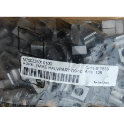 MTU 700325010100 PIPE HALF-CLAMP — Manufacturer: MTU, Manufacturers part number: 700325010100